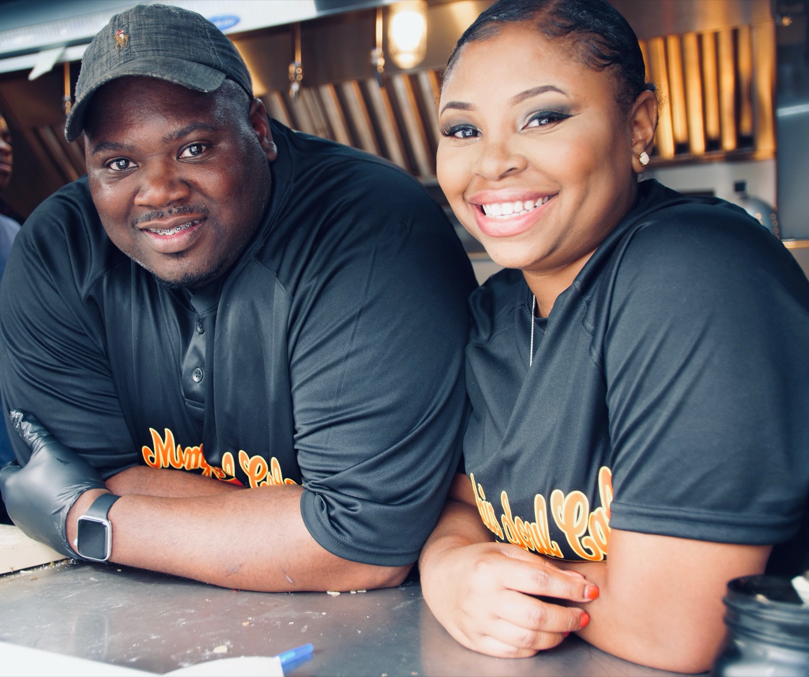 Jonathan Fowler and wife at the Memphis Soul Cafe truck window